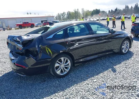 2018 Honda Accord Lx z USA, uszkodzony, nr VIN 1HGCV1F12JA191227